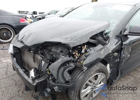 2020 Hyundai Elantra Value Edition z USA, uszkodzony, nr VIN 5NPD84LF2LH606196